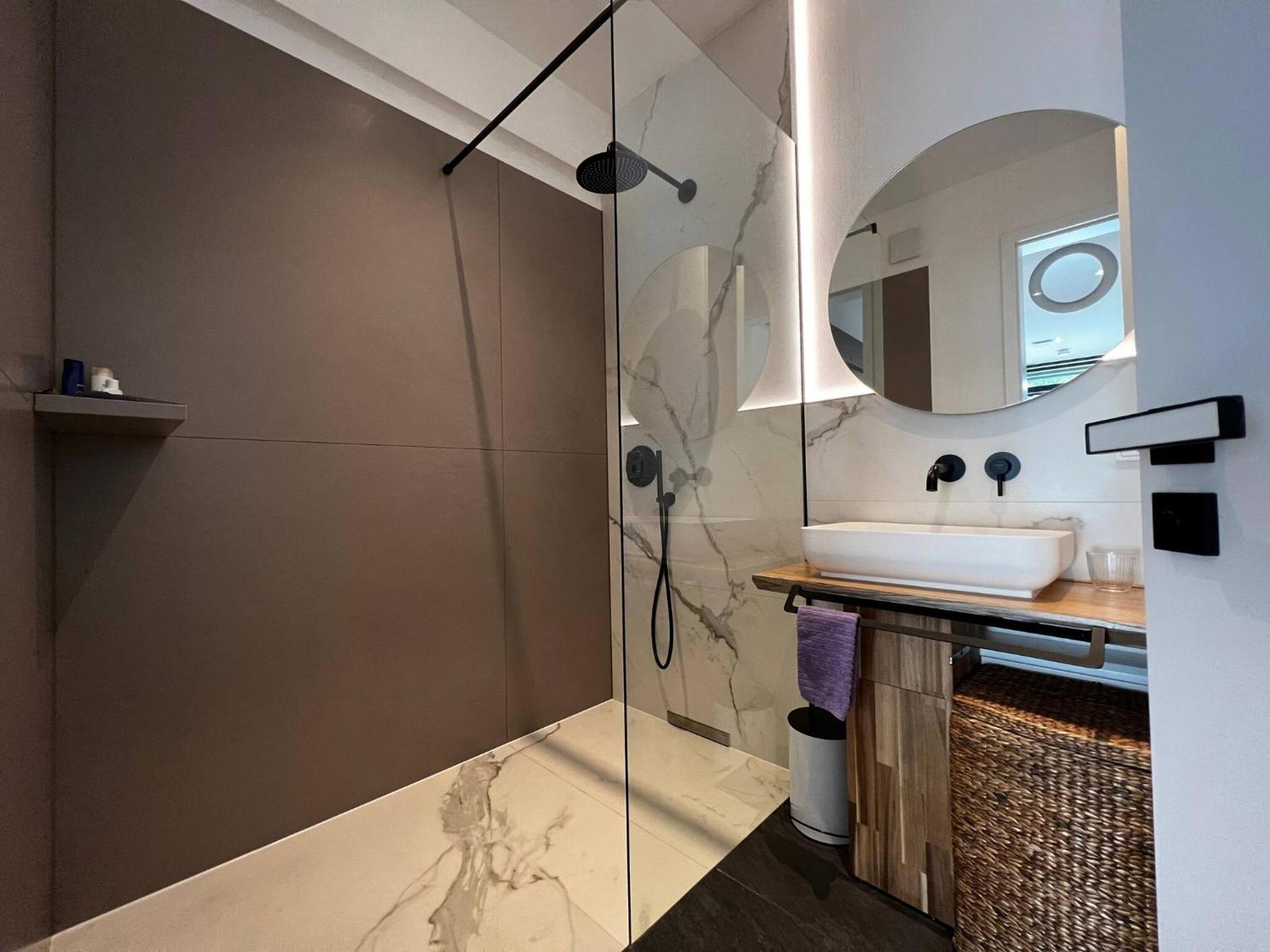 New Exclusive 2 Bedroom Apartment Hamburg Lejlighed *